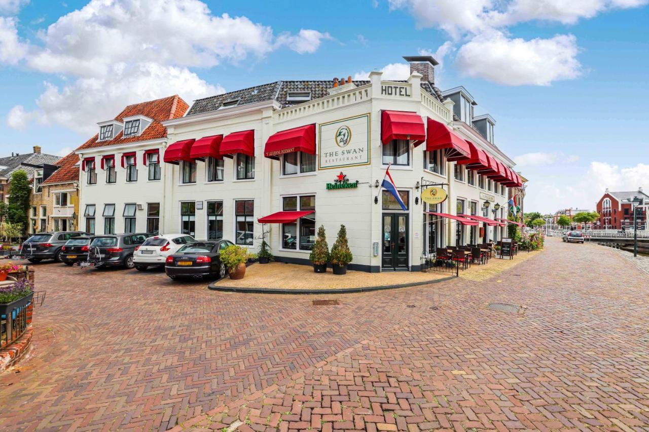 Hotel Restaurant 'T Heerenlogement Harlingen Exterior photo