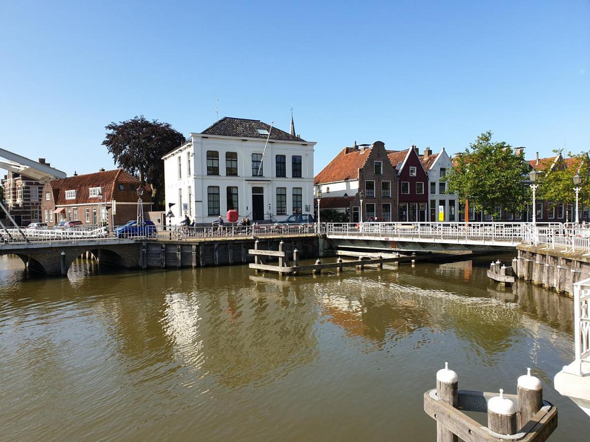 Hotel Restaurant 'T Heerenlogement Harlingen Exterior photo